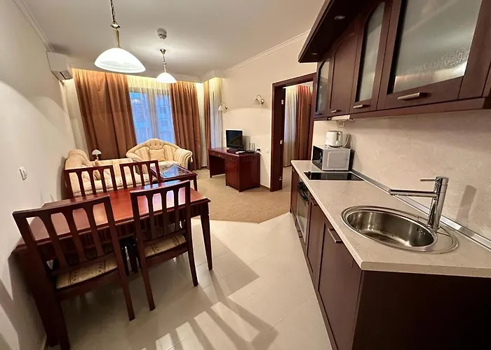 Luxury In Downtown Residential Complex Apartman