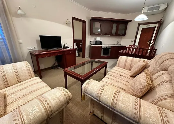 Luxury In Downtown Residential Complex *